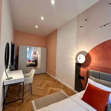 Modern Delux Apartment! - Air Conditioning
